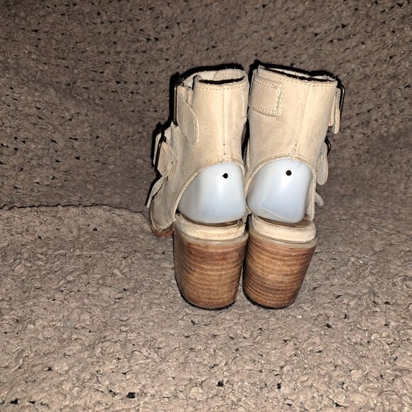 FREEBIRD BY STEVEN-Quail-Beige Leather Sandals Gladiator Wood Heel-Sz6-Excellent - Picture 7 of 9